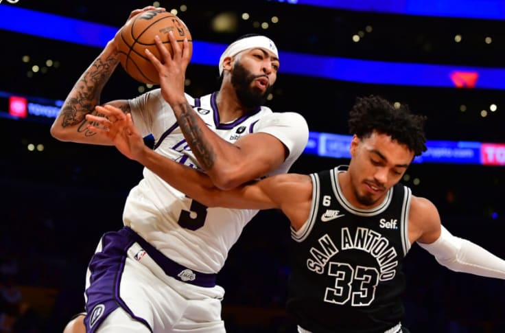 Los Angeles Lakers sai vihdoin kauden ensimmäisen kolmen ottelun voittoputken